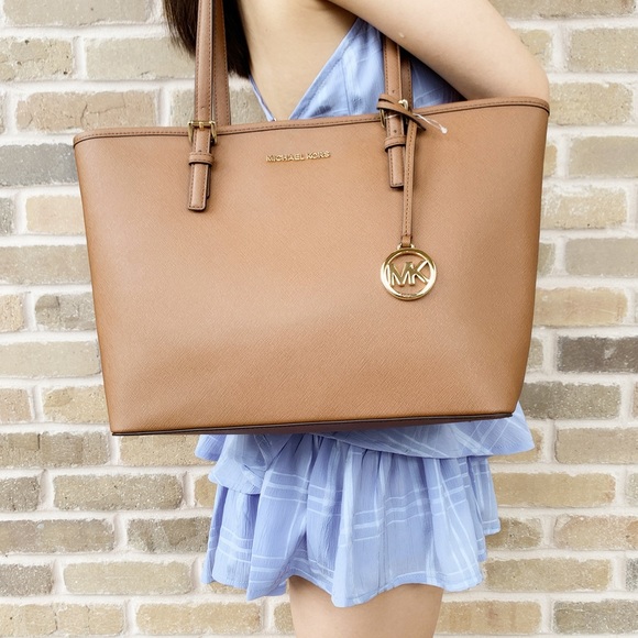 Gaby’sBags👜💕-NWT Michael Kors Medium Tote Brown - Picture 4 of 7